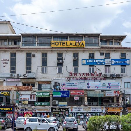Hotel Alexa By Abc Ahmedabad Exteriör bild