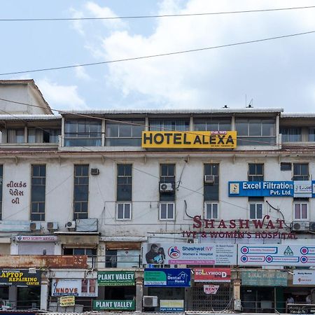 Hotel Alexa By Abc Ahmedabad Exteriör bild