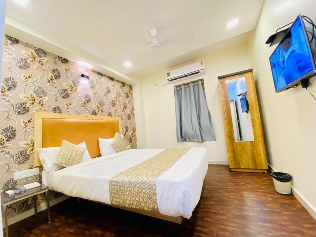 Hotel Alexa By Abc Ahmedabad Exteriör bild
