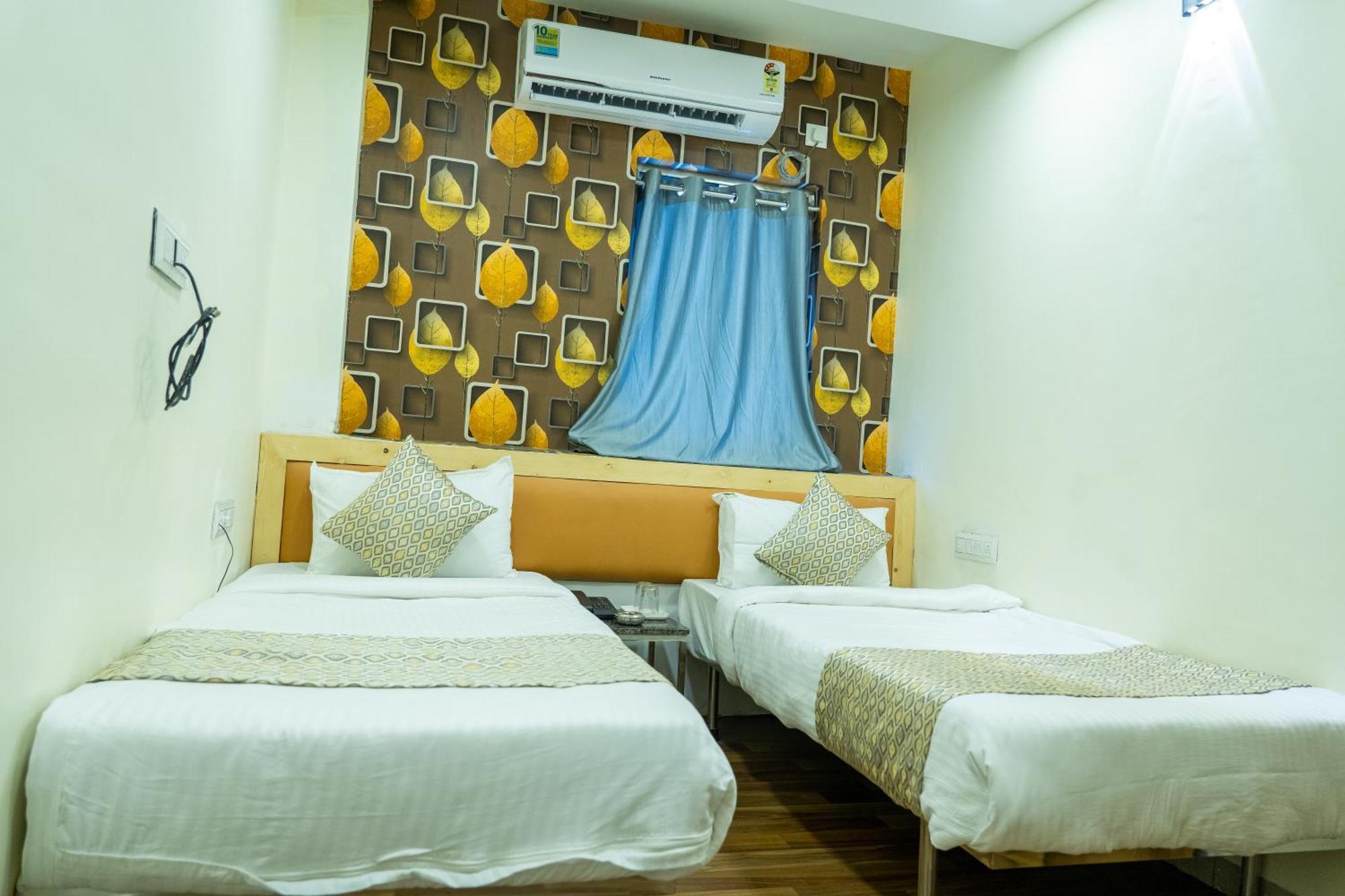 Hotel Alexa By Abc Ahmedabad Exteriör bild