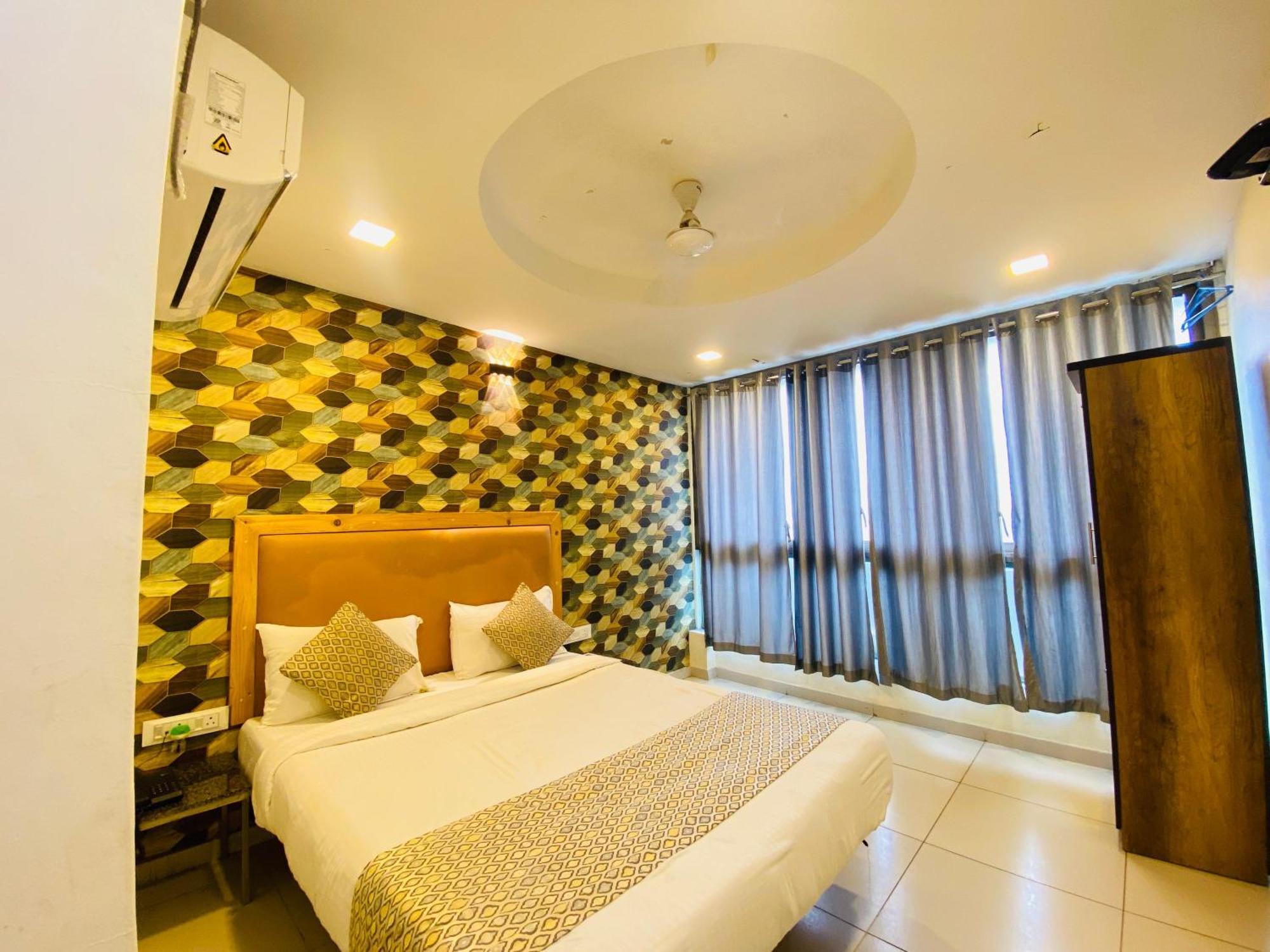 Hotel Alexa By Abc Ahmedabad Exteriör bild